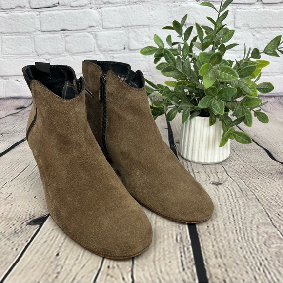 Aquatalia Famous Suede Ankle Boots Block Heel Booties Brown Sz 10 - Picture 2 of 16